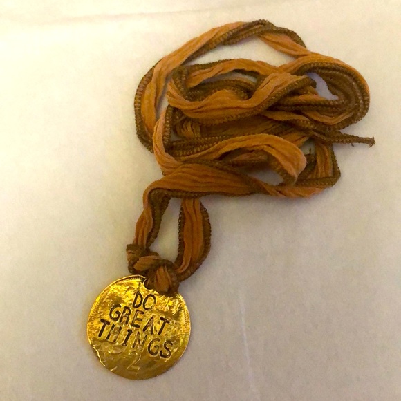 NWT Do Great Things Silk Wrap Bracelet - Picture 2 of 2